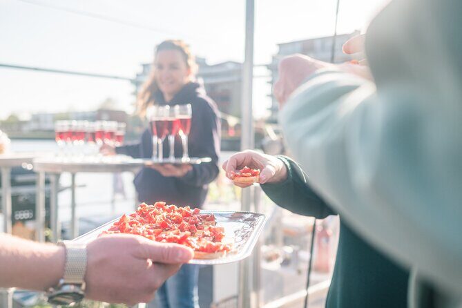 Private BBQ Cruise Tour at Lake Paterswoldsemeer With Drinks - An In-Depth Look at the Cruise Experience