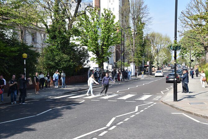 Private Beatles Taxi Tour of London - Summary: Why This Tour Stands Out