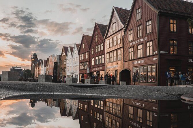 Private Bergen Walking tour with Funicular - A Closer Look at the Itinerary