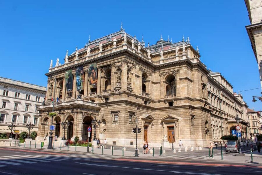Private Bike Tour of Budapest Old Town, Top Sights & Nature - Who Is This Tour Perfect For?