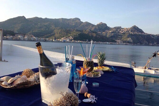 Private boat in Taormina and Isola Bella - Detailed Review of the Private Boat in Taormina and Isola Bella
