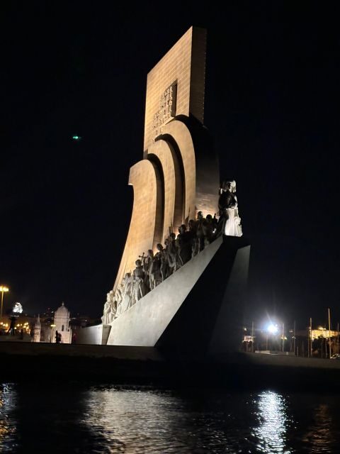 Private Boat Night Tour - Lisbon - Final thoughts: Who is this tour perfect for?
