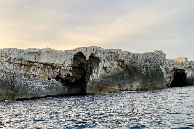 Private boat tour 1h Ortigia and caves with tales - Who Will Enjoy This Tour?