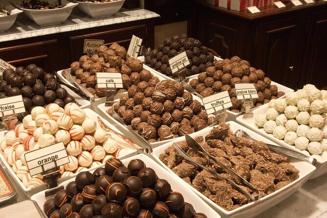 Private Bruges Iconic Sites and Chocolate Tasting Tour - Practical Details & What to Expect