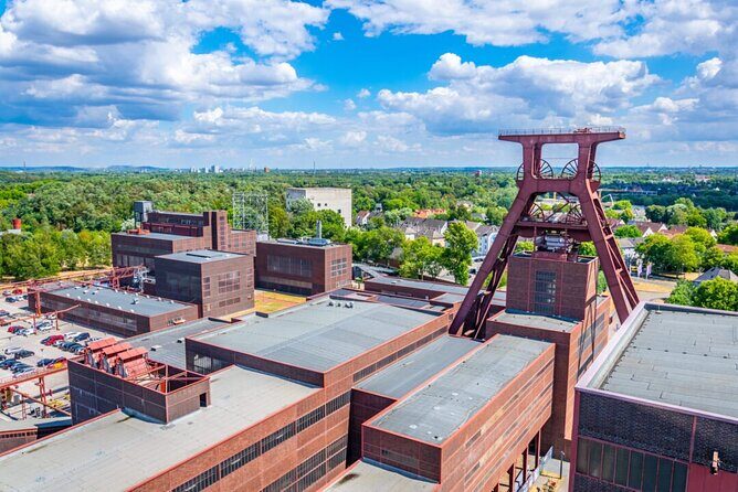 Private city rally around the Zollverein Coal Mine Industrial Complex in Essen - A Detailed Look at the Essen City Rally