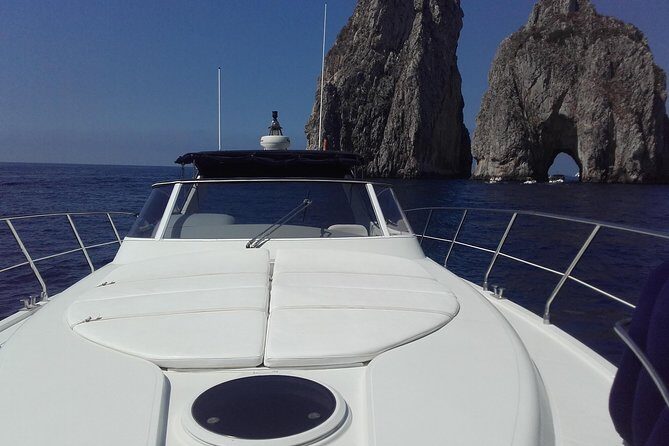Private Cruise around Capri - yacht 40' - Authentic Experiences and Customer Insights