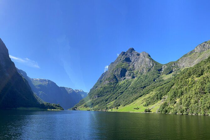 Private Cruise from Bergen to Sognefjord, Flåm and Nærøyfjord - Authenticity and Value