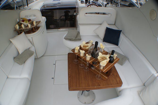 Private Cruise to Capri and Amalfi coast from Positano or Amalfi - yacht 40' - Exploring the Coast and Islands: What to Expect from Your Private Yacht Cruise