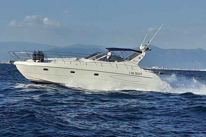 Private Cruise to Ischia and Procida - Yacht 40' - Who Will Love This Tour?