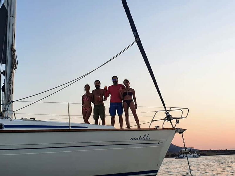 Private Daily Boat Tour to discover the highlights of Milos