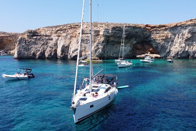 Private Day Charter on Amazing Mowgli - The Sum Up