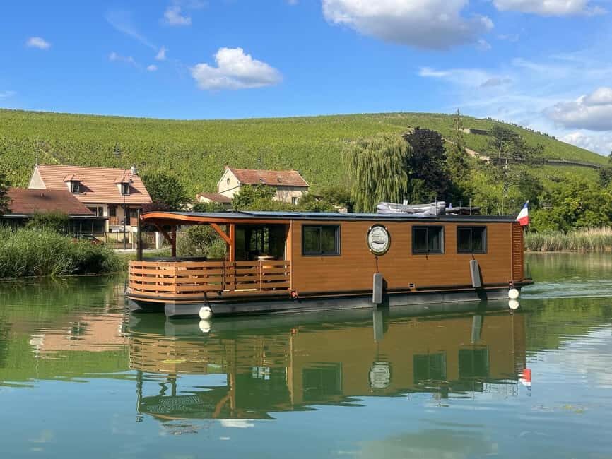 Private day - Cruise through the Champagne vineyards - A Closer Look at the Champagne Vineyard Cruise