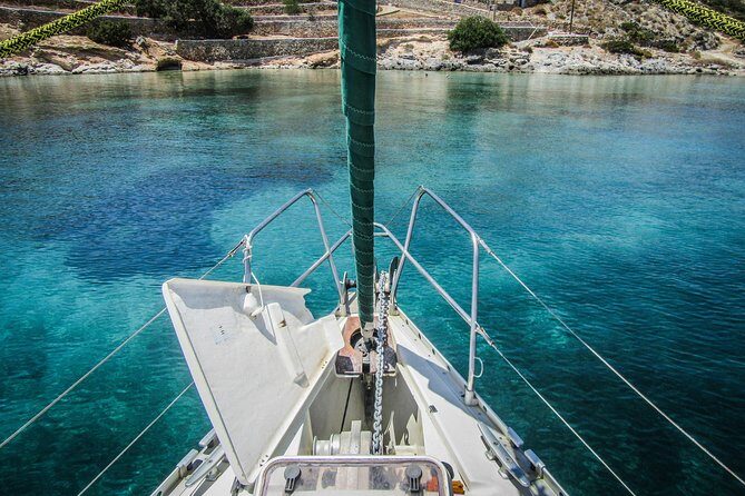 Private day cruise with local food and wines tasting menu - Who will love this experience?