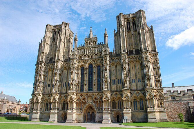 Private Day Tour from Bath to Glastonbury and Wells with Pickup - FAQ
