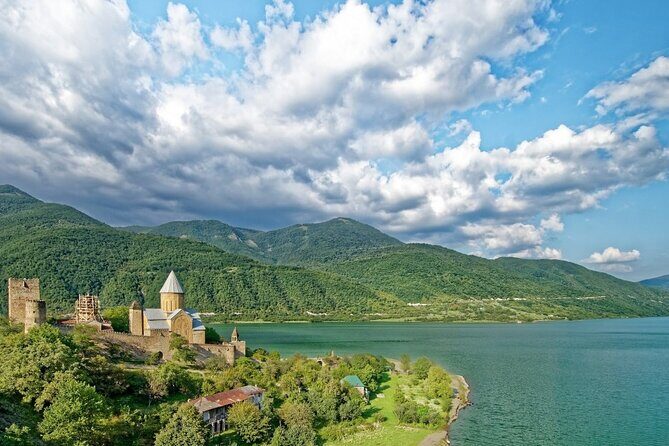 Private day Tour from Tbilisi to Kazbegi and Gudauri - FAQ