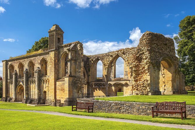 Private Day Tour to Stonehenge and Glastonbury - Detailed Breakdown of the Tour