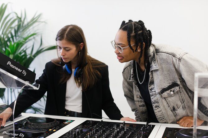 Private DJ Class - An In-Depth Look at the Experience