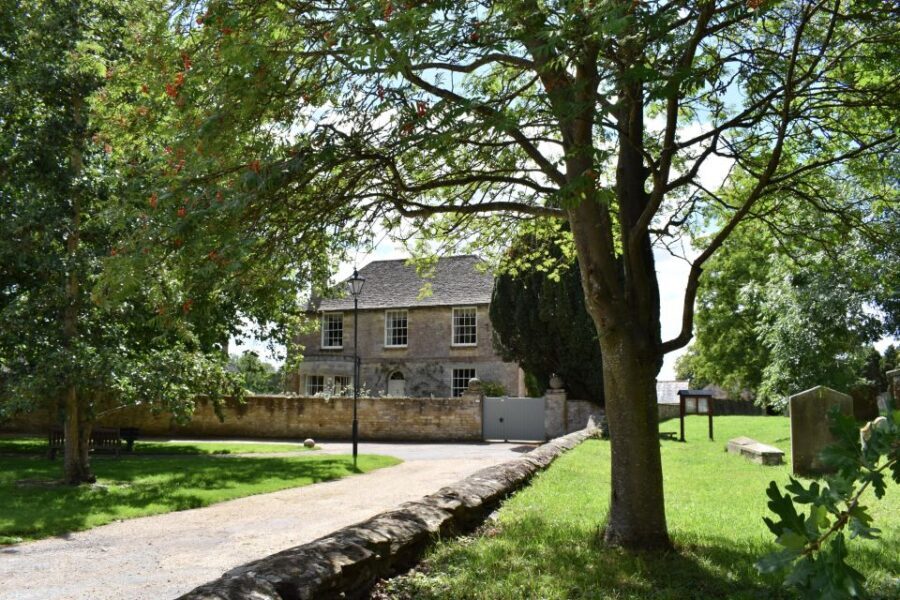 Private Downton Abbey Day Tour, including Pub Lunch