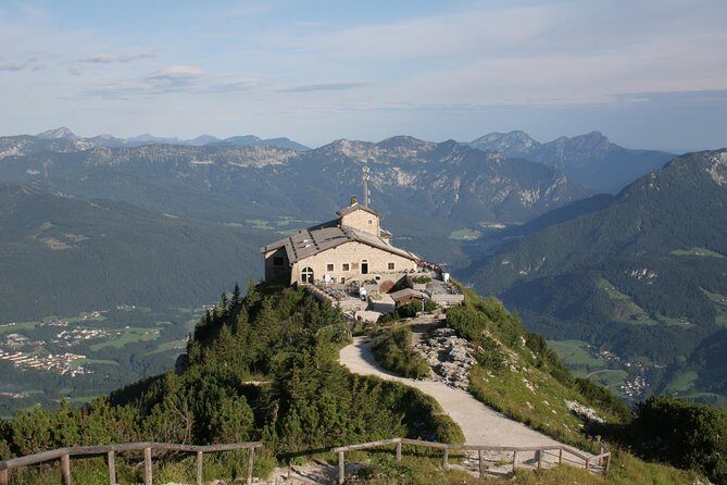 Private Eagle's Nest and Bavarian Alps Day Trip from Salzburg - Visiting Eagle’s Nest: A Fascinating Climb and Viewpoint
