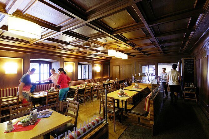 Private Eagles Nest Tour, Skip The Line, WW2 Doku-Center & Lunch - The Experience in Detail