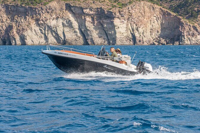 Private ELDORIS Boat Rental in Milos Agia Kiriaki GREECE - The Sum Up