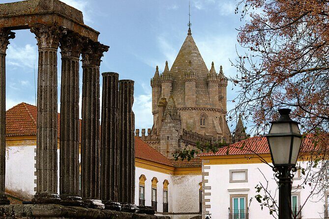 Private Évora Tour - Megaliths, Historical Center and Cork Region - FAQs