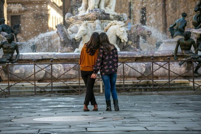 Private Florence Tour of Must-See Sites from Duomo to Santa Croce & Old Bridge - Who Should Book This Tour?