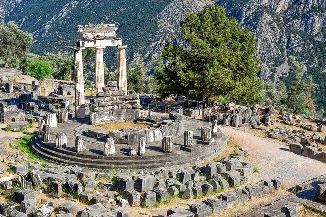 Private Full-Day Thermopylae and Delphi Tour from Athens - Authentic and Balanced Insights