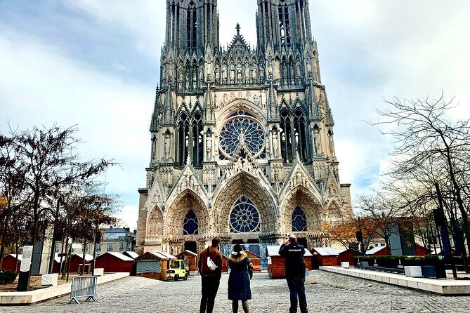 Private Full Day Tour to Champagne from Paris, Visit of 2 Champagne Producers - What Travelers Say