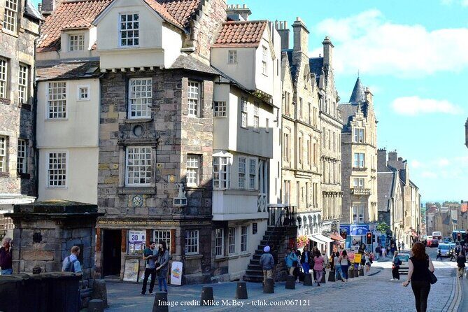 Private Full-Day Walking Tour in Edinburgh with Edinburgh Castle - A Detailed Look at the Edinburgh Private Walking Tour