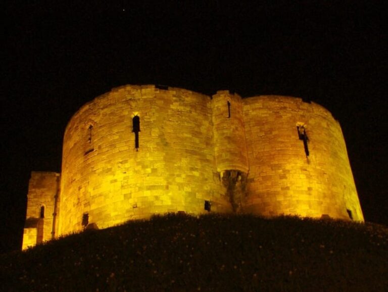 Private Ghost Hunt of York! - An In-Depth Look at the Private Ghost Tour in York