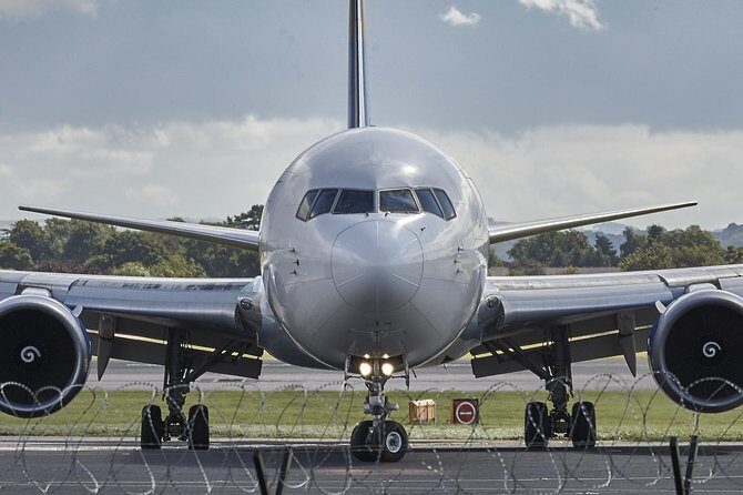 Private Glasgow Departure Transfer: Hotel / Accommodation to Airport - Why Choose a Private Transfer Over Other Options?