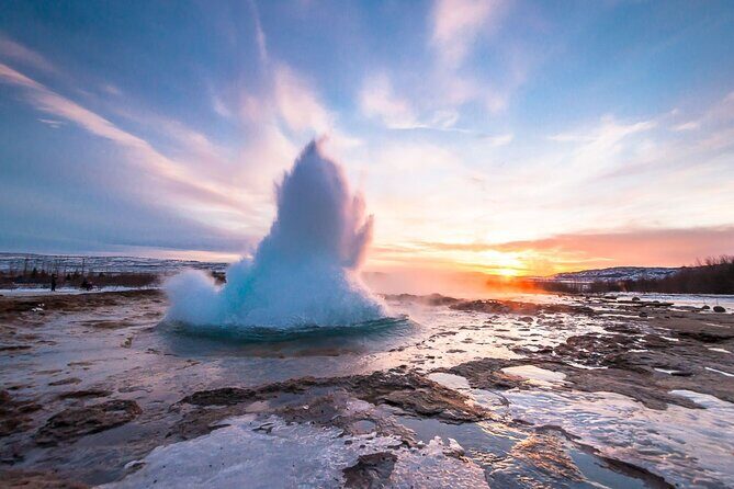 Private Golden Circle with Photographer, Lunch & Secret Lagoon - Exploring Iceland’s Golden Circle: What to Expect