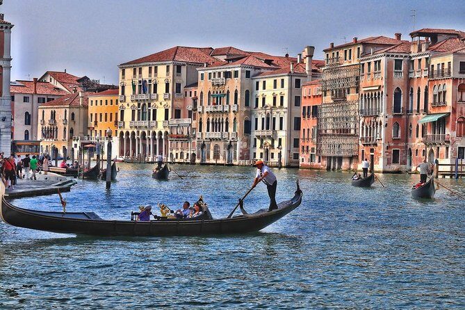 Private Gondola Serenade with Music - Price & Value: Is It Worth It?