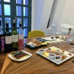 Private Group Visit to Akrotiri & 3 Wineries with Tastings - Exploring the Ruins of Akrotiri