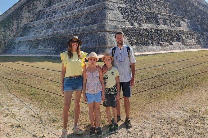 Private Guide Service in the Archaeological Zone of Chichen Itza