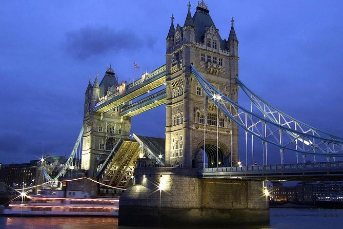 Private Guided and Chauffeured Tour of London - Authentic Experiences with Local Flavor