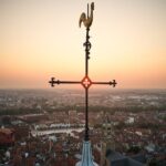 Private Guided Historical Walking Tour in Bruges Belgium - Who Should Book This Tour?