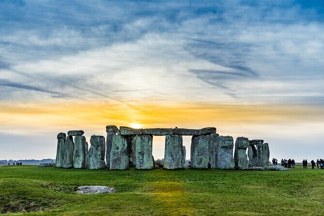 Private Guided Tour of Ancient and Magical Stonehenge - Who Should Consider This Tour?