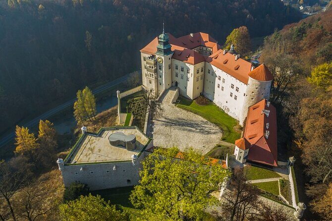 Private Guided Tour to Trail of the Eagles Nests from Krakow - Who Will Enjoy This Tour?