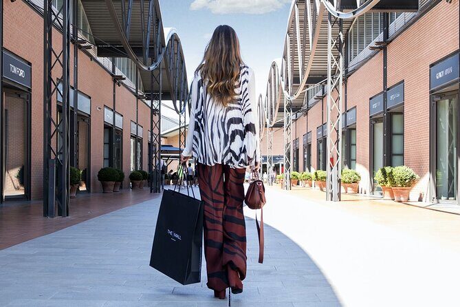 PRIVATE Half-Day Shopping Tour: The Mall GUCCI outlet - The Sum Up