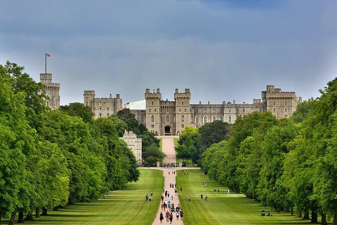 Private Half-Day Tour of Windsor Castle - The Practical Side: What to Expect