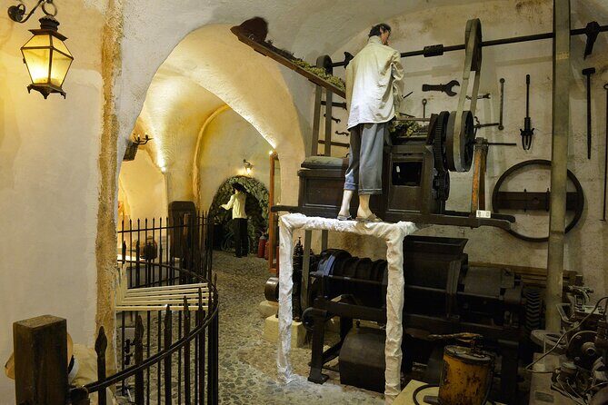 Private Half Day Tour with Wine Tasting in Santorini - Who Will Love This Tour?