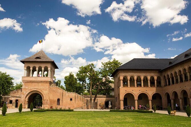Private Half Day Trip to Snagov Monastery and Mogosoaia Palace from Bucharest - Key Points