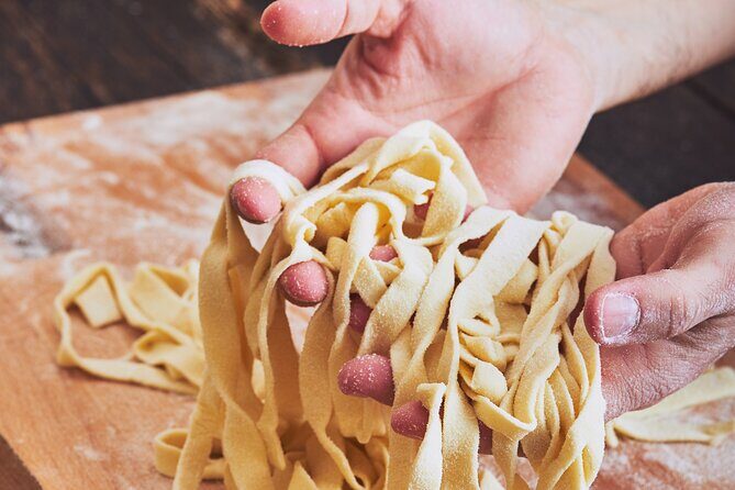 Private Home-Made Pasta Cooking Class in Pisa. - A Close Look at the Pasta Class Experience