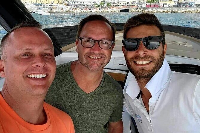Private Ischia & Procida Tour FD with a Gozzo Apreamare 35ft - FAQ