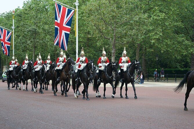 Private Layover Tour of London with Pickup from Heathrow Airport - Who Will Appreciate This Tour?