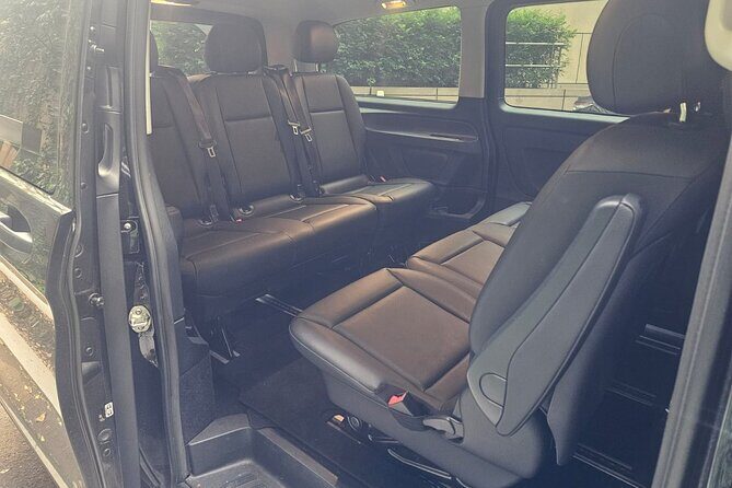Private Melbourne Airport Transport - Breaking Down the Experience
