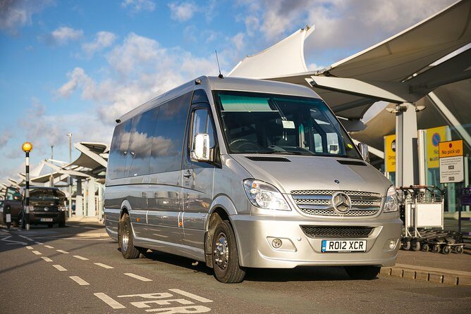 Private Minibus Transfer: Luton Airport to Central London - Who Should Consider This Transfer?