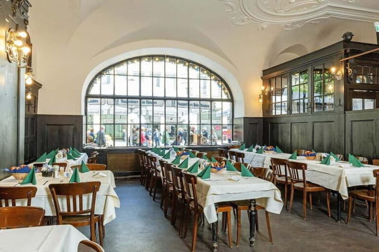 Private Munich Beer Hall-Hopping, 3-Course-Menu & Tasting - Visiting Munich’s Iconic Beer Halls and Cellars